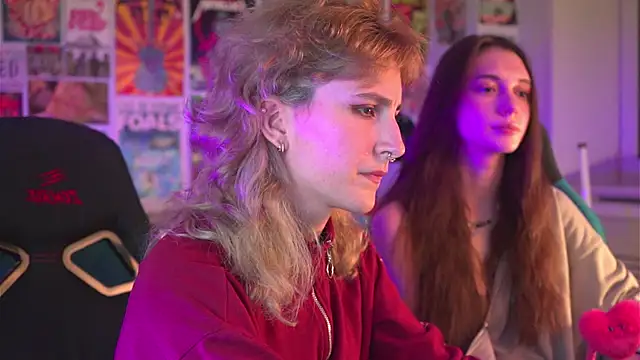 LuxRayi online show from 2, 1, 2025