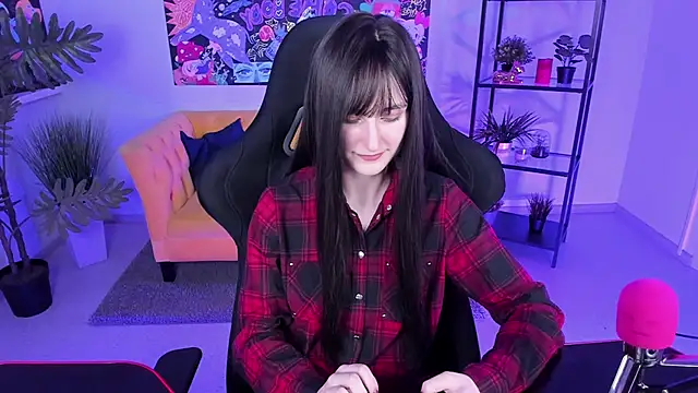 LuxRayi online show from 13, 3, 2025