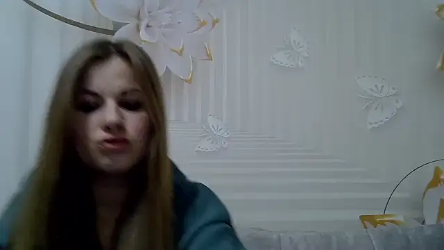 Snapshot of TinaFun4u chatting on 5, 2, 2025 TinaFun4u online show from 5, 2, 2025