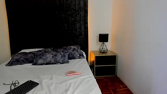 NataGarcia online show from 14, 10, 2025