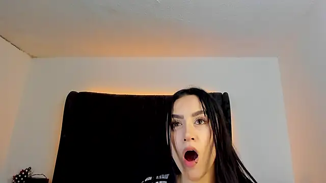 NataGarcia online show from 23, 10, 2025