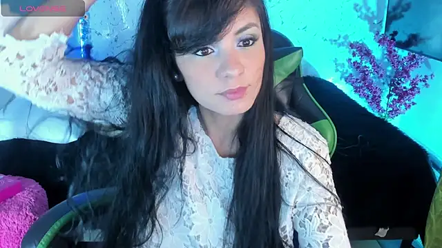 Snapshot of elissa_iris chatting on 4, 6, 2026 elissa iris online show from 4, 6, 2026