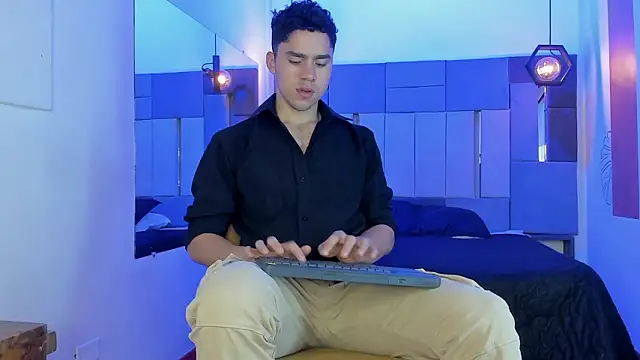 LiamNovak online show from 1, 2, 2026