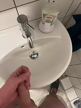 Snapshot of Abenteuerman chatting on 9, 12, 2024 Abenteuerman online show from 9, 12, 2024