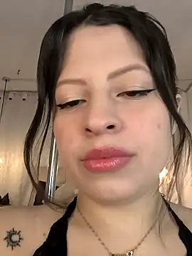 Snapshot of ShyVibes_ chatting on 18, 1, 2025 ShyVibes online show from 18, 1, 2025