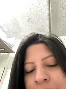 Snapshot of ShyVibes_ chatting on 21, 1, 2025 ShyVibes online show from 21, 1, 2025