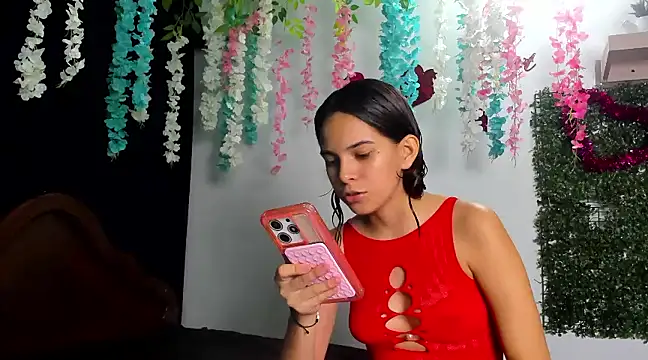 Snapshot of kattyandtom2 chatting on 5, 3, 2025 kattyandtom2 online show from 5, 3, 2025