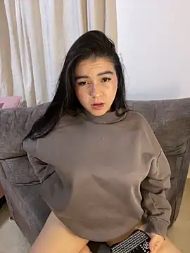 Blancanievess online show from 8, 4, 2026