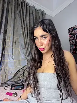 Snapshot of Meryem_Queen chatting on 3, 3, 2026 Meryem Queen online show from 3, 3, 2026