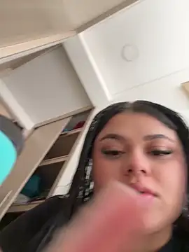alissonfernandez  online show from 16, 1, 2025
