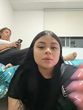 alissonfernandez  online show from 30, 1, 2025