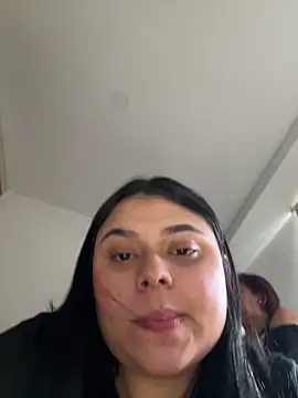 alissonfernandez  online show from 15, 2, 2025