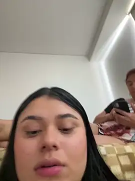 alissonfernandez  online show from 15, 2, 2025