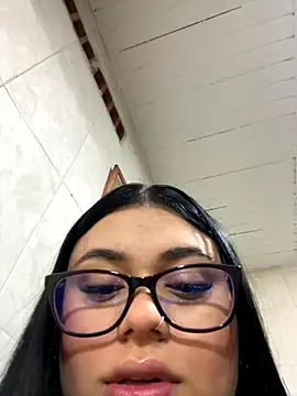 alissonfernandez  online show from 11, 9, 2025