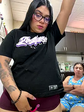 alissonfernandez  online show from 3, 10, 2025