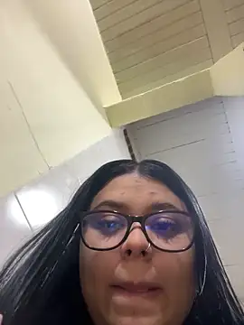 alissonfernandez  online show from 14, 10, 2025