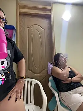 alissonfernandez  online show from 12, 3, 2026