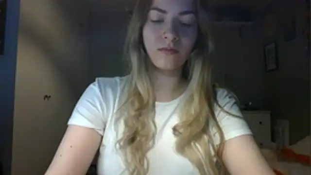 Snapshot of ROSIEx_sweet chatting on 17, 11, 2025 ROSIEx sweet online show from 17, 11, 2025