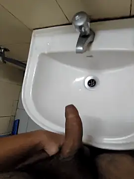 KeepCummingForYou73 online show from 19, 3, 2026