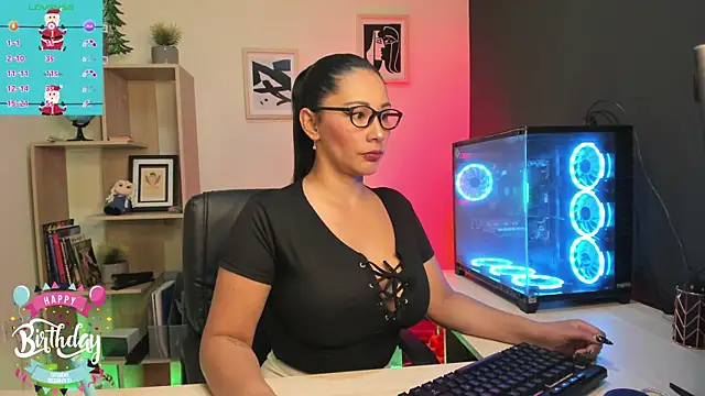 Snapshot of Sue_Wolls chatting on 19, 12, 2024 Sue Wolls online show from 19, 12, 2024