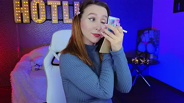 AliceBYKiss online show from 6, 12, 2024