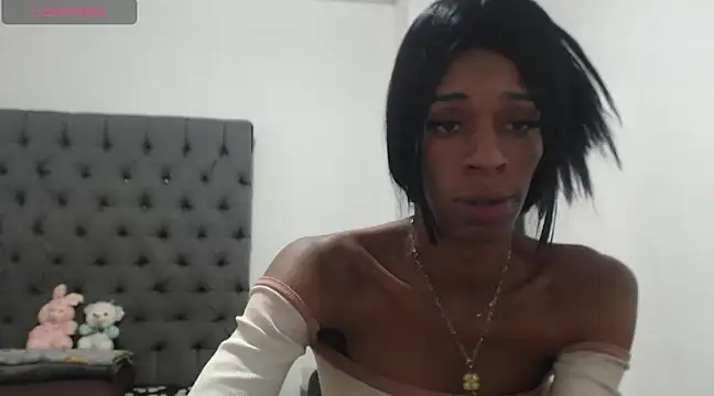 lucianadolll online show from 13, 3, 2025