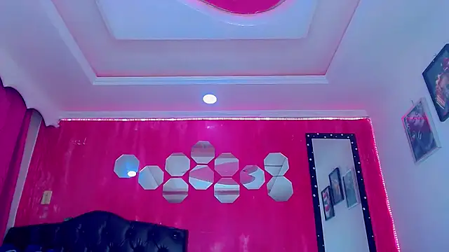 TiffanyMackensyy online show from 9, 11, 2025