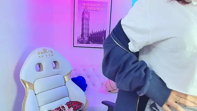 Theia moon online show from 6, 1, 2025