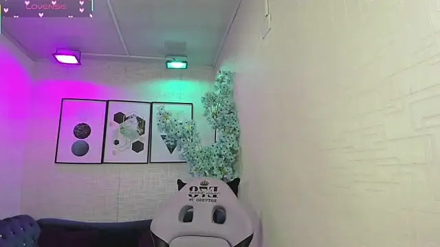 Theia moon online show from 6, 4, 2026