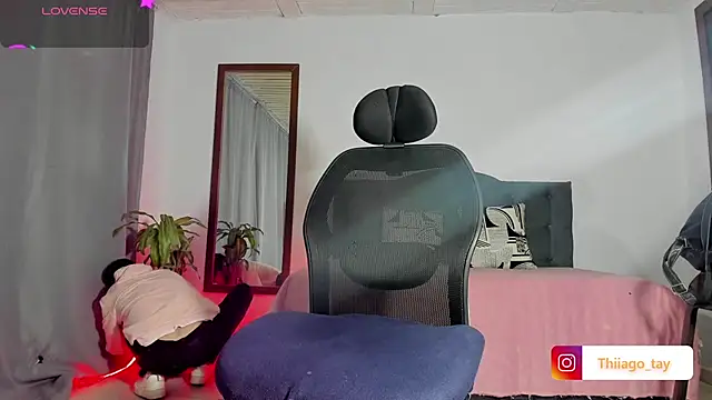 Snapshot of Thhiago_tay chatting on 23, 3, 2025 Thhiago tay online show from 23, 3, 2025