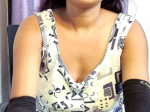 Snapshot of samosa73 chatting on 14, 9, 2025 samosa73 online show from 14, 9, 2025
