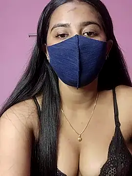 Snapshot of lovely-tanu chatting on 6, 3, 2025 lovely-tanu online show from 6, 3, 2025
