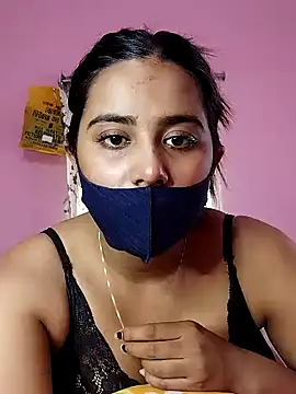 Snapshot of lovely-tanu chatting on 8, 3, 2025 lovely-tanu online show from 8, 3, 2025