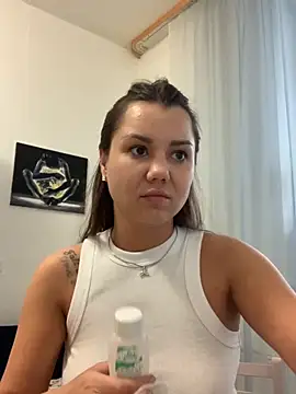 Snapshot of MiraMiss chatting on 27, 11, 2025 MiraMiss online show from 27, 11, 2025