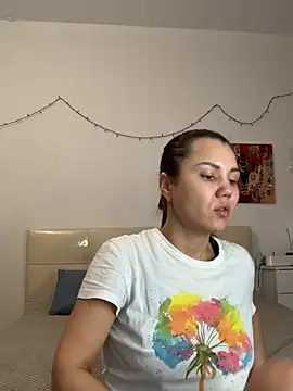 Snapshot of MiraMiss chatting on 1, 12, 2025 MiraMiss online show from 1, 12, 2025