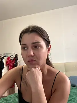 Snapshot of MiraMiss chatting on 13, 5, 2026 MiraMiss online show from 13, 5, 2026