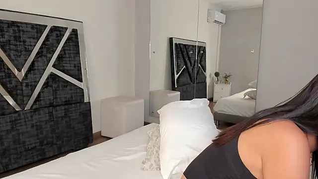 Jonness Isa  online show from 8, 11, 2025