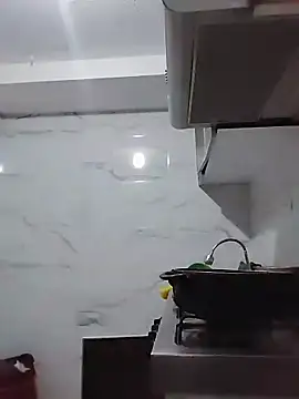 Queenjenn   online show from 10, 3, 2026