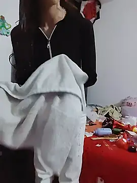 Queenjenn   online show from 30, 6, 2026