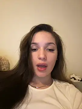 Snapshot of VixenAmour chatting on 4, 2, 2025 VixenAmour online show from 4, 2, 2025