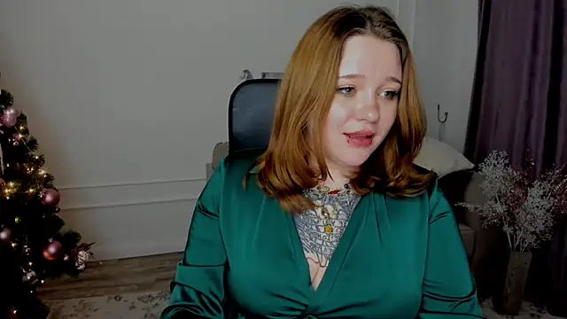 Snapshot of MoonLghte chatting on 12, 1, 2025 MoonLghte online show from 12, 1, 2025