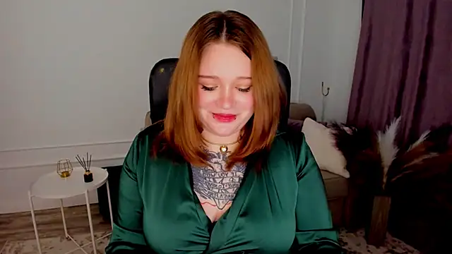Snapshot of MoonLghte chatting on 19, 1, 2025 MoonLghte online show from 19, 1, 2025