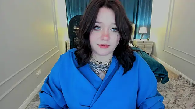 Snapshot of MoonLghte chatting on 5, 3, 2025 MoonLghte online show from 5, 3, 2025