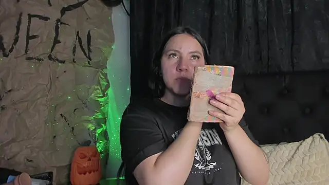 jenifer  power10 online show from 29, 10, 2025