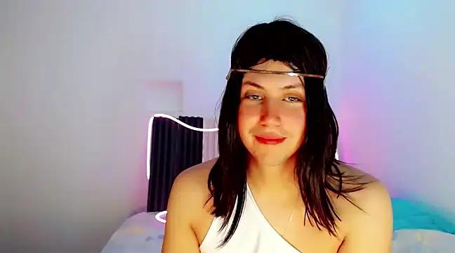 Snapshot of Oxana-Novikov chatting on 6, 12, 2024 Oxana-Novikov online show from 6, 12, 2024