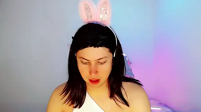 Snapshot of Oxana-Novikov chatting on 7, 12, 2024 Oxana-Novikov online show from 7, 12, 2024