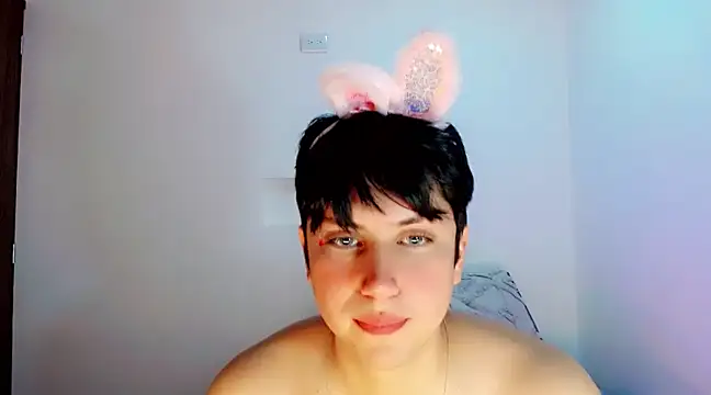 Snapshot of Oxana-Novikov chatting on 19, 12, 2024 Oxana-Novikov online show from 19, 12, 2024