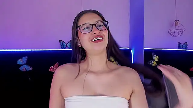 Anastasia Whitee online show from 15, 2, 2026