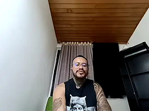 Nicky smith   online show from 2, 12, 2024