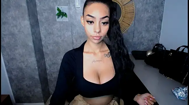 Tiffanny online show from 11, 2, 2025